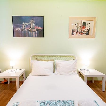 Ampelokipi Metro St. 2 Bedrooms 6 Pers. Apartment アテネ エクステリア 写真