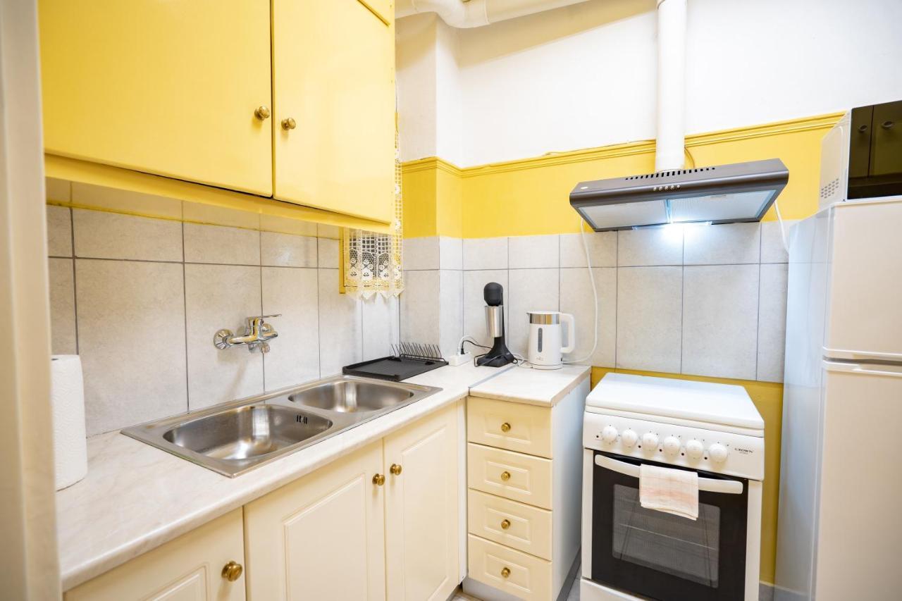 Ampelokipi Metro St. 2 Bedrooms 6 Pers. Apartment アテネ エクステリア 写真